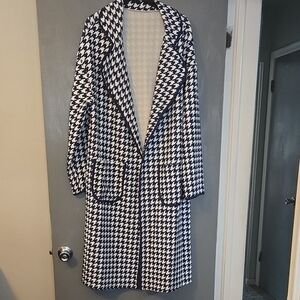 Houndstooth Pattern Women's Coat